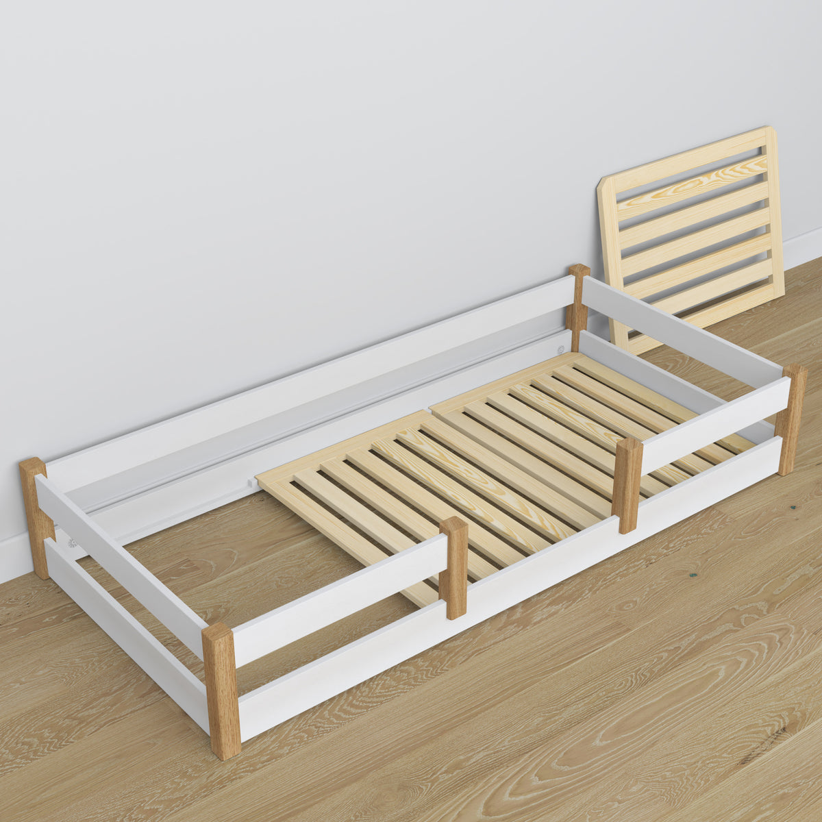 Niedriges Holzbett Weiß-Eiche – Rückseite und Proportionen, Scandi-Schlafzimmer