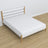 Lit double blanc-chêne w chambre – décoration avec literie, style scandinave