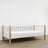 Sofa-lit blanc avec chêne – barrière latérale en bois, sécurité pour les enfants