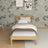 Letto quercia naturale in nella cameretta dei bambini – allestimento scandinava, in quercia