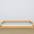 Niedriges Holzbett Kiefer natur – niedriger Rahmen, Seitenansicht, Scandi-Schlafzimmer
