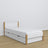 Lit avec tiroir en bois blanc-chêne – chambre d'enfant, décoration scandinave
