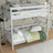 Lit superposé gris dans la chambre d'enfant – décoration scandinave, en bois