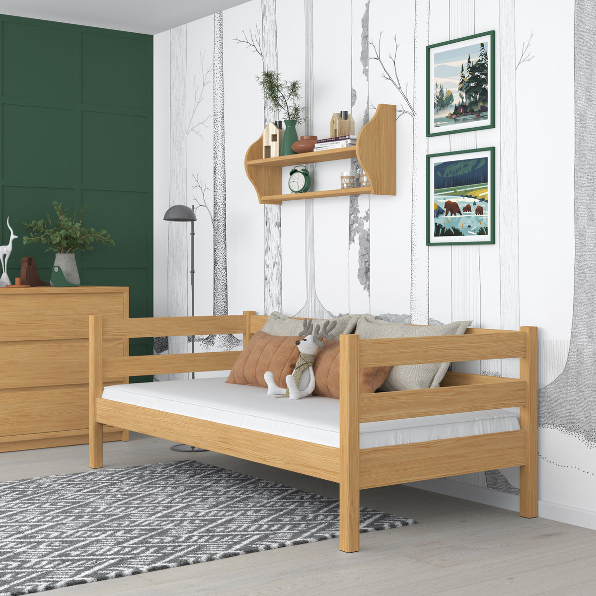 Sofa-lit en bois pin naturel – vue de côté, forme et proportions du meuble